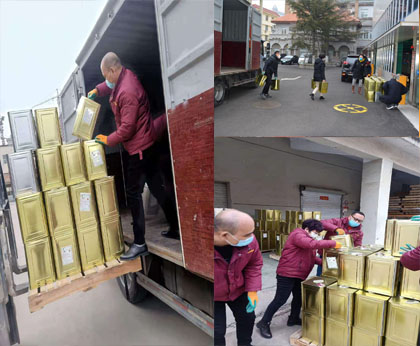 凝心聚力、共渡難關